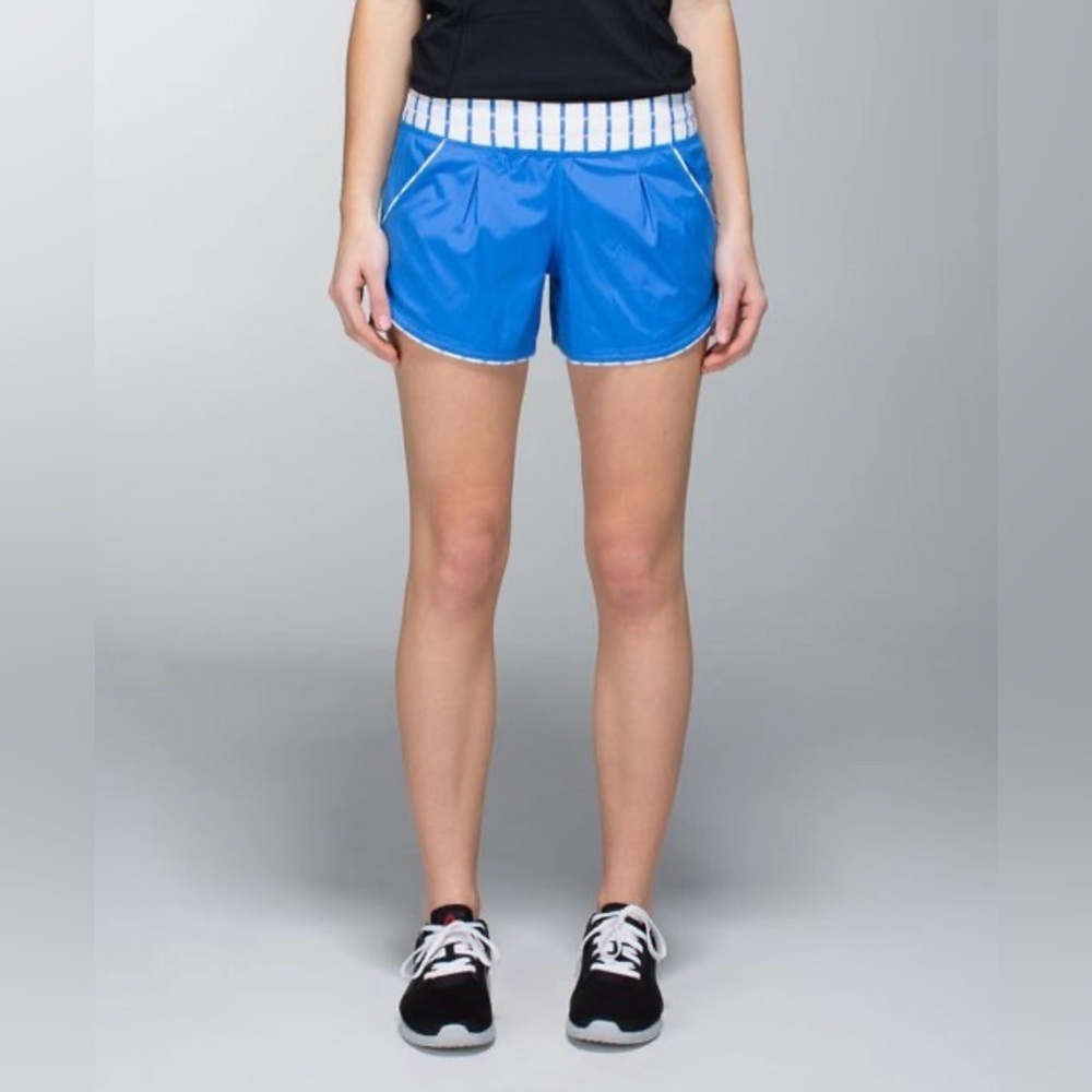 Lululemon Free Reign Shorts - 4 way Stretch- Stretch Pipe Dream Blue